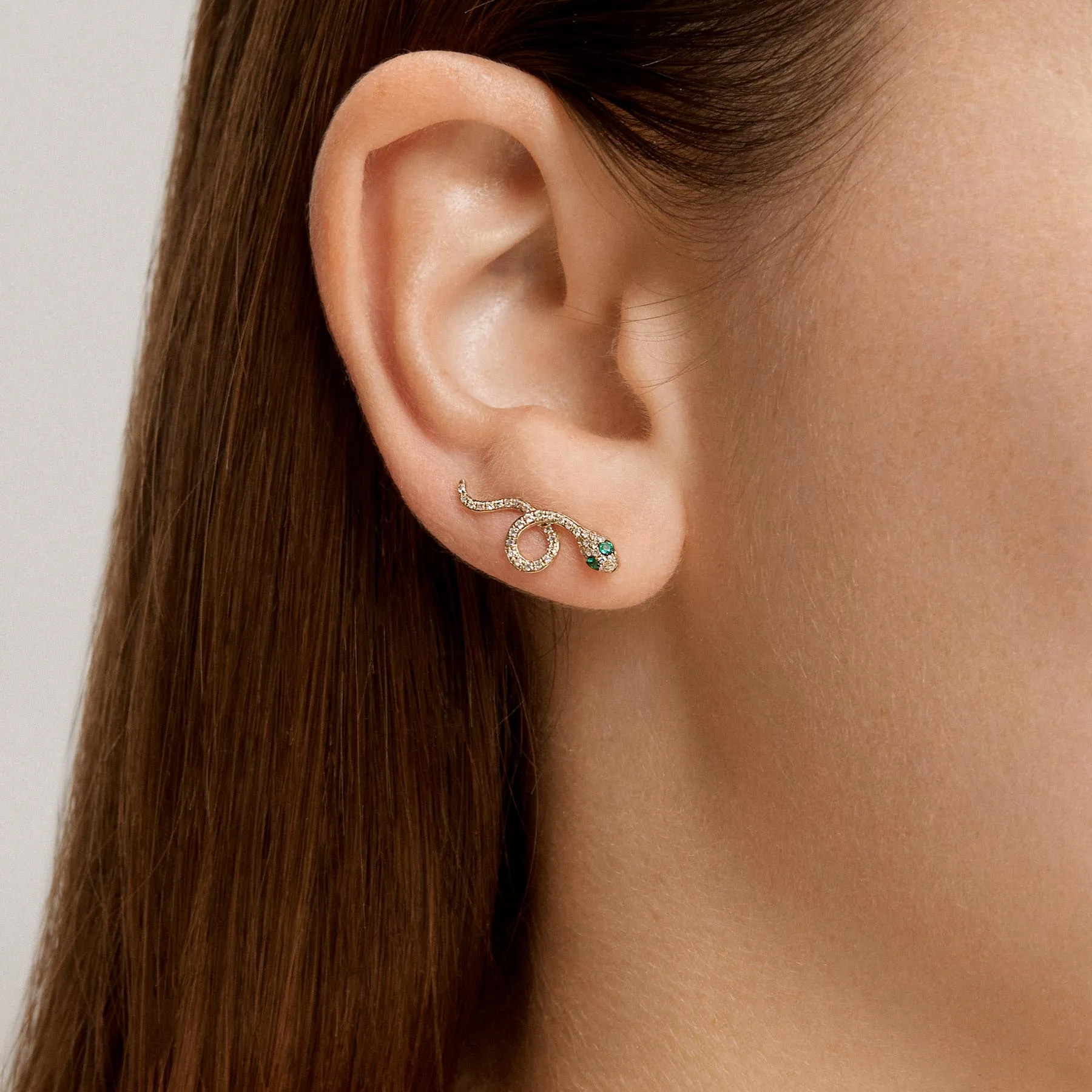 14KT White Gold Emerald Diamond Snake Ear Climber