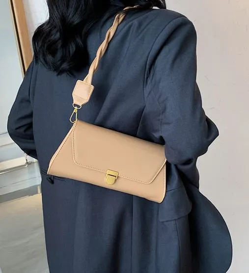 PB103 Mocha Twisted Strap Purse
