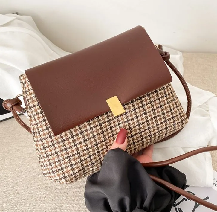 PB105 Brown Houndstooth Pattern Shoulder Bag