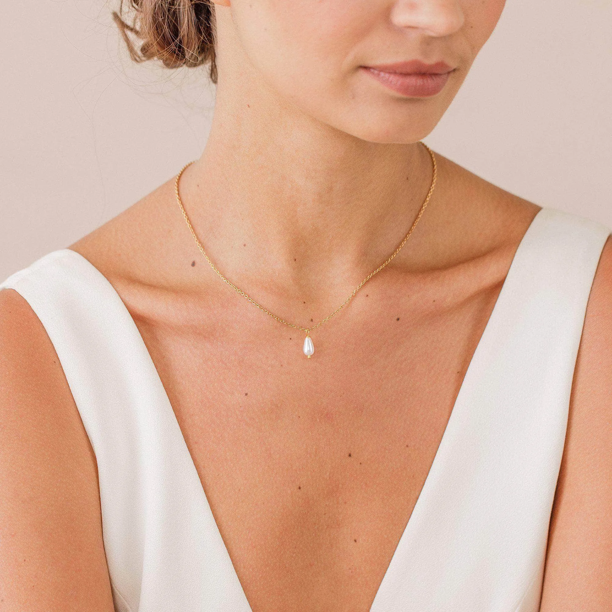 Pearl drop wedding necklace- 'Hermione'